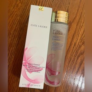 NEW Estēe Lauder Micro Essence